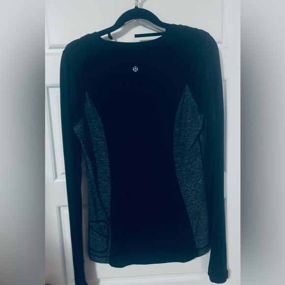 size 6 long sleeve, super soft too toned, Lululemon shirt - Picture 2 of 4